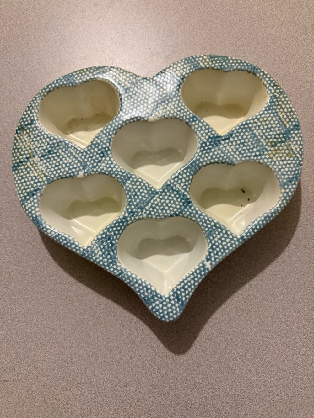 Heart Shaped Stoneware Muffin Cupcake Baking Pan Blue